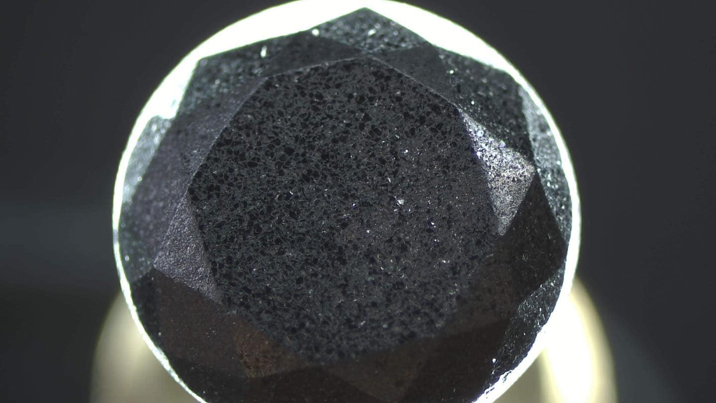 An interesting black diamond imitation.