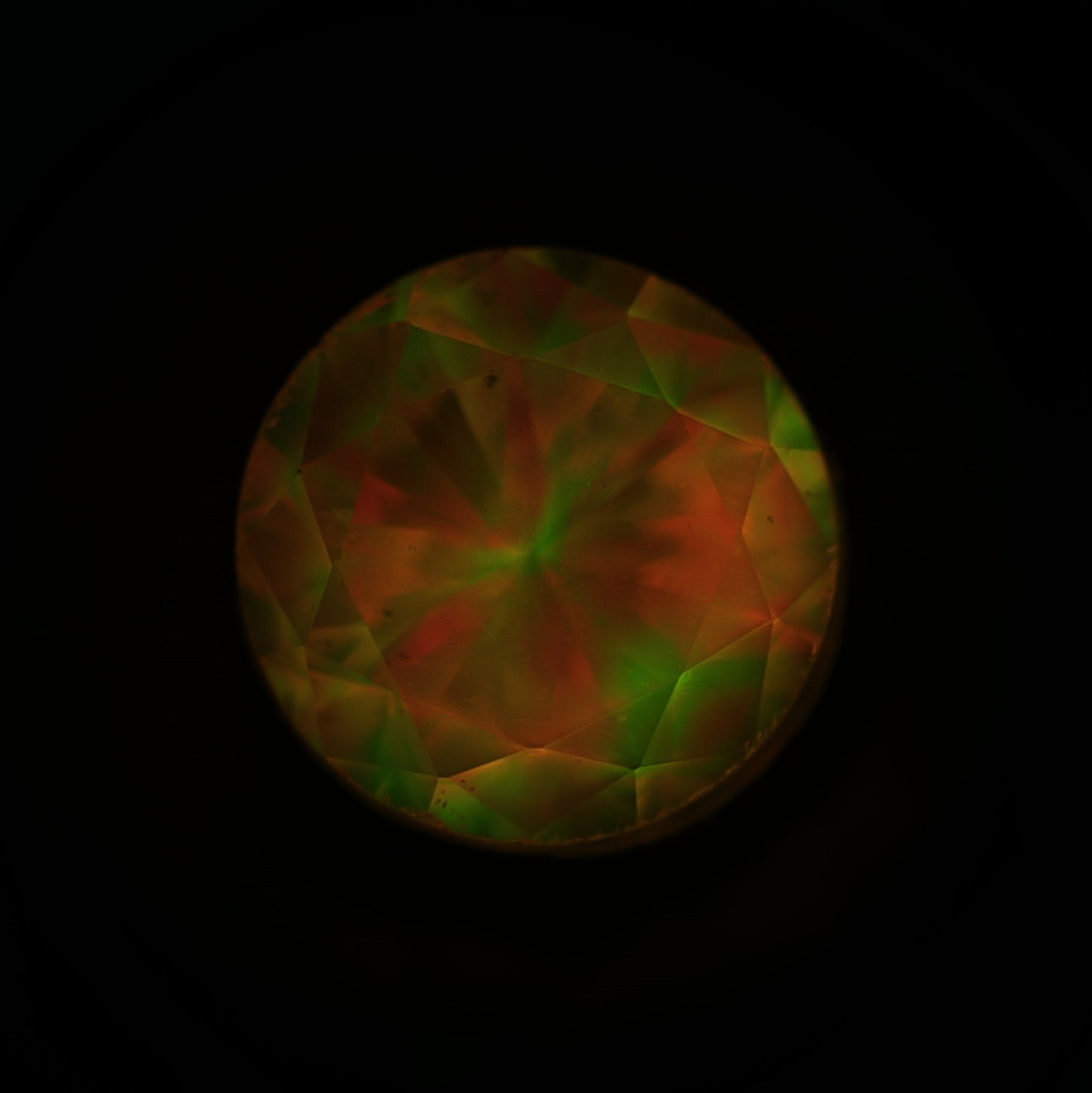 Intense purplish red diamond treated by HPHT and irradiation