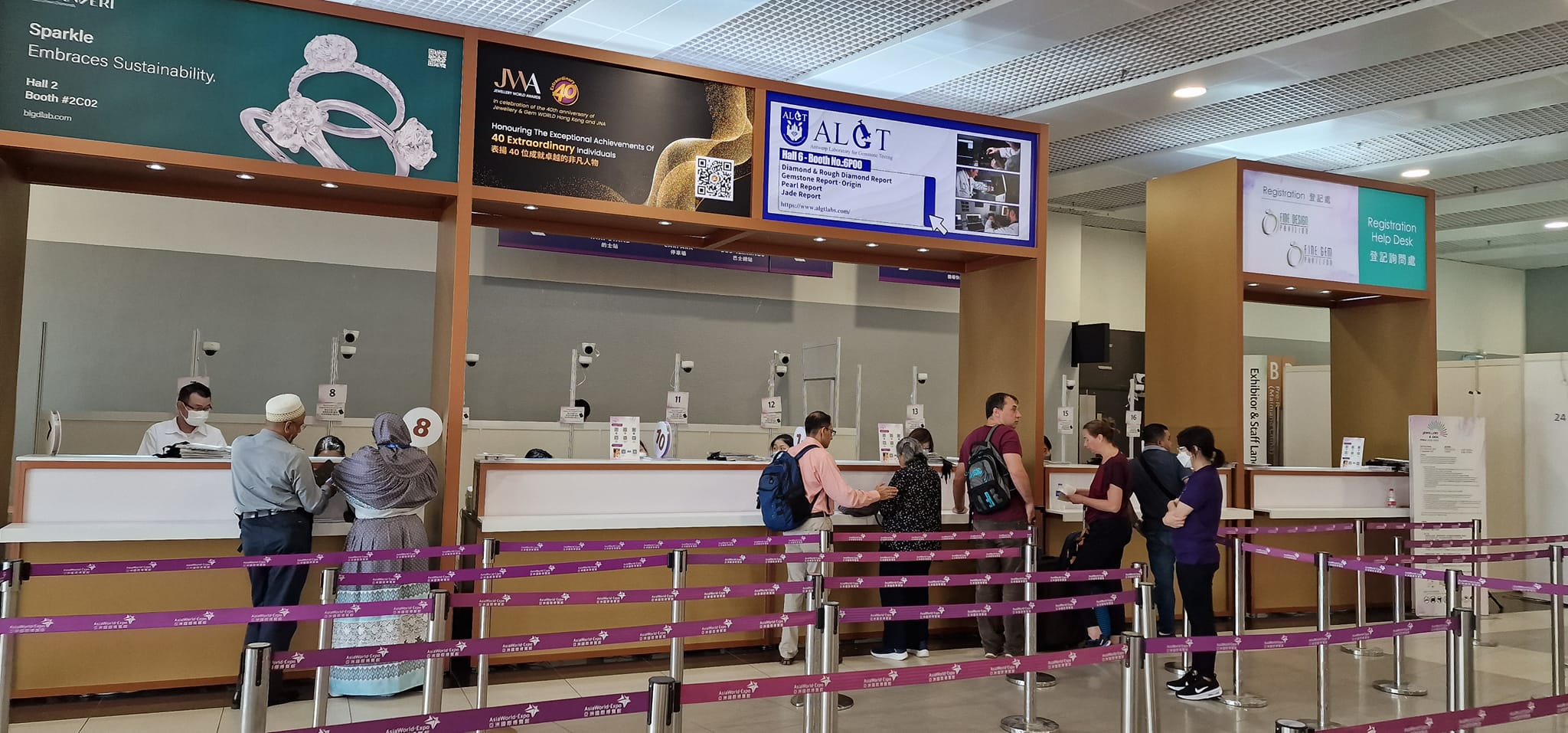 ALGT at HongKong gemstone and jewelry show.